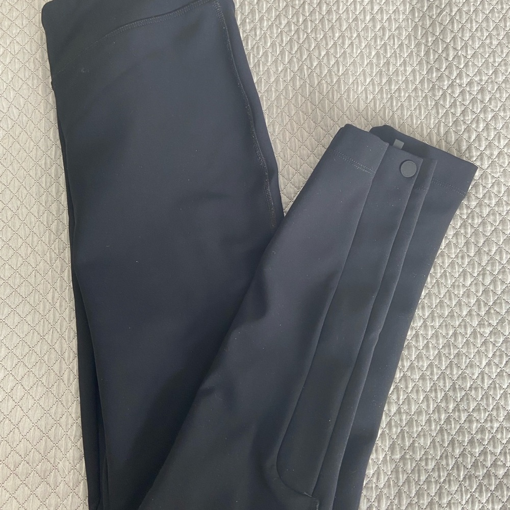 Tilley Classic Black leggings/ thermo pants